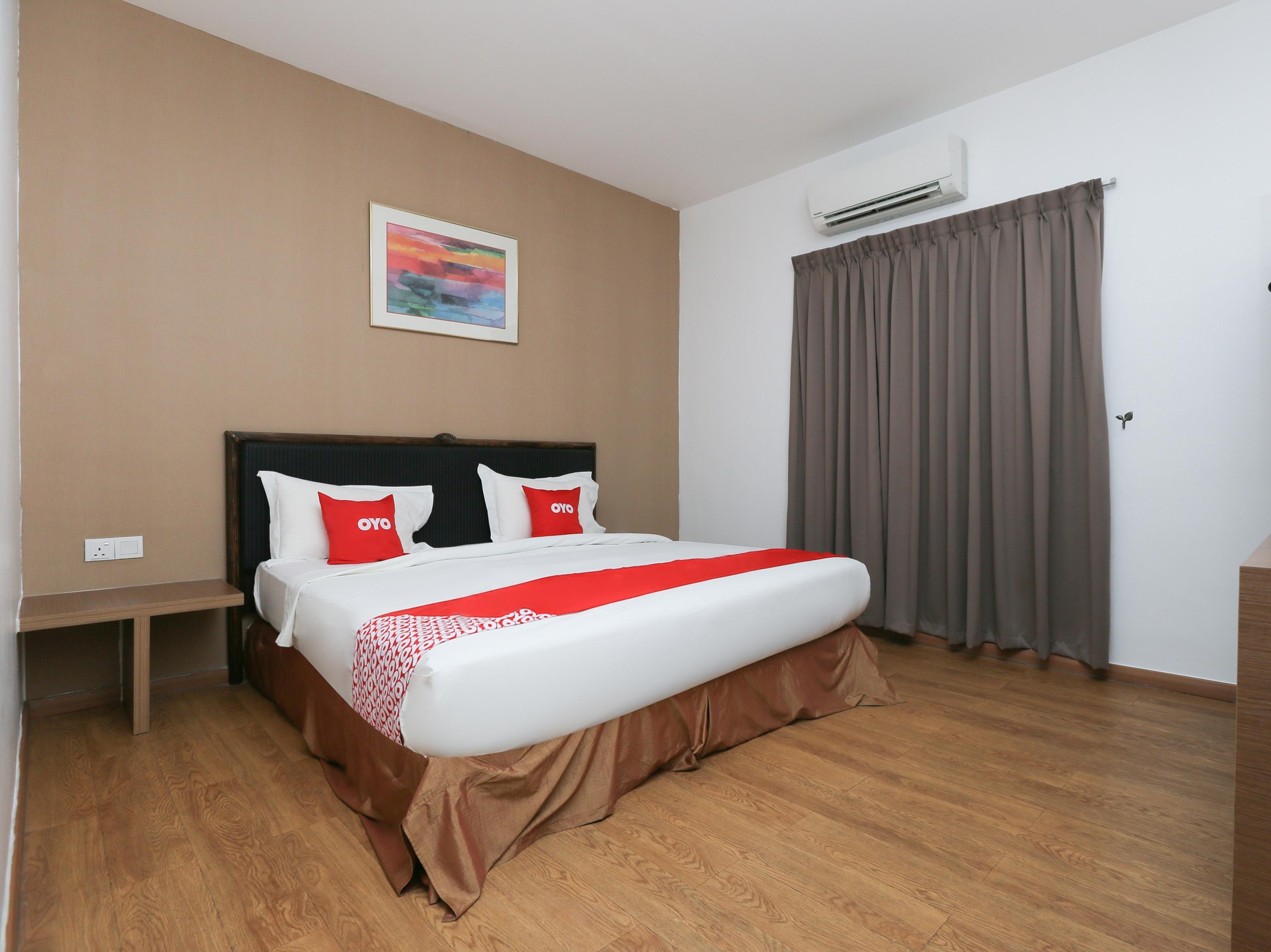 Oyo 89915 East Mount Hotel Kukup Bagian luar foto