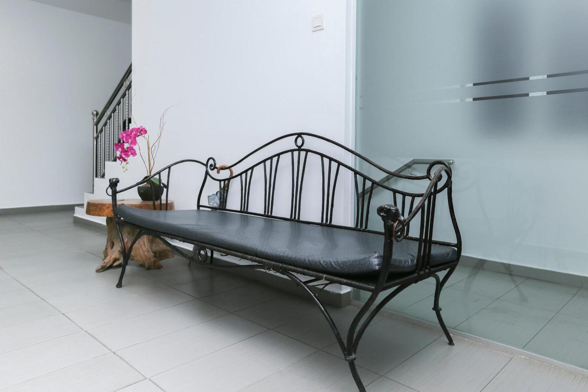 Oyo 89915 East Mount Hotel Kukup Bagian luar foto
